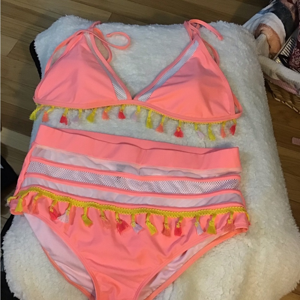 Women sz XLarge 2 pc bikini bathing suit swimsuit peach pink yellow fringes EUC